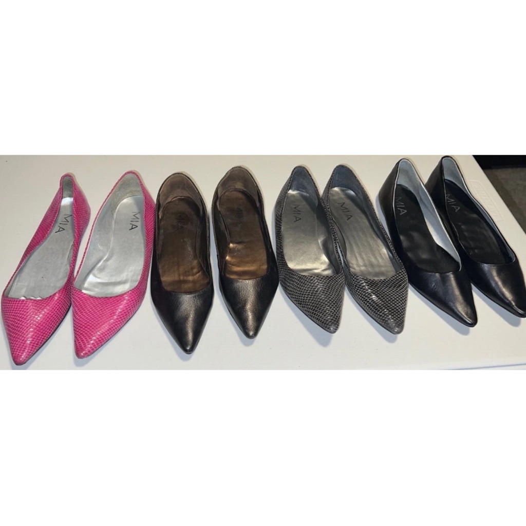 Mia Pointed Toe Stylish Flats Genuine Leather For Women Size 9.5/10 Set